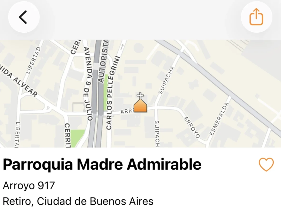 Ficha de una parroquia en la app, con el botón Compartir arriba a la derecha