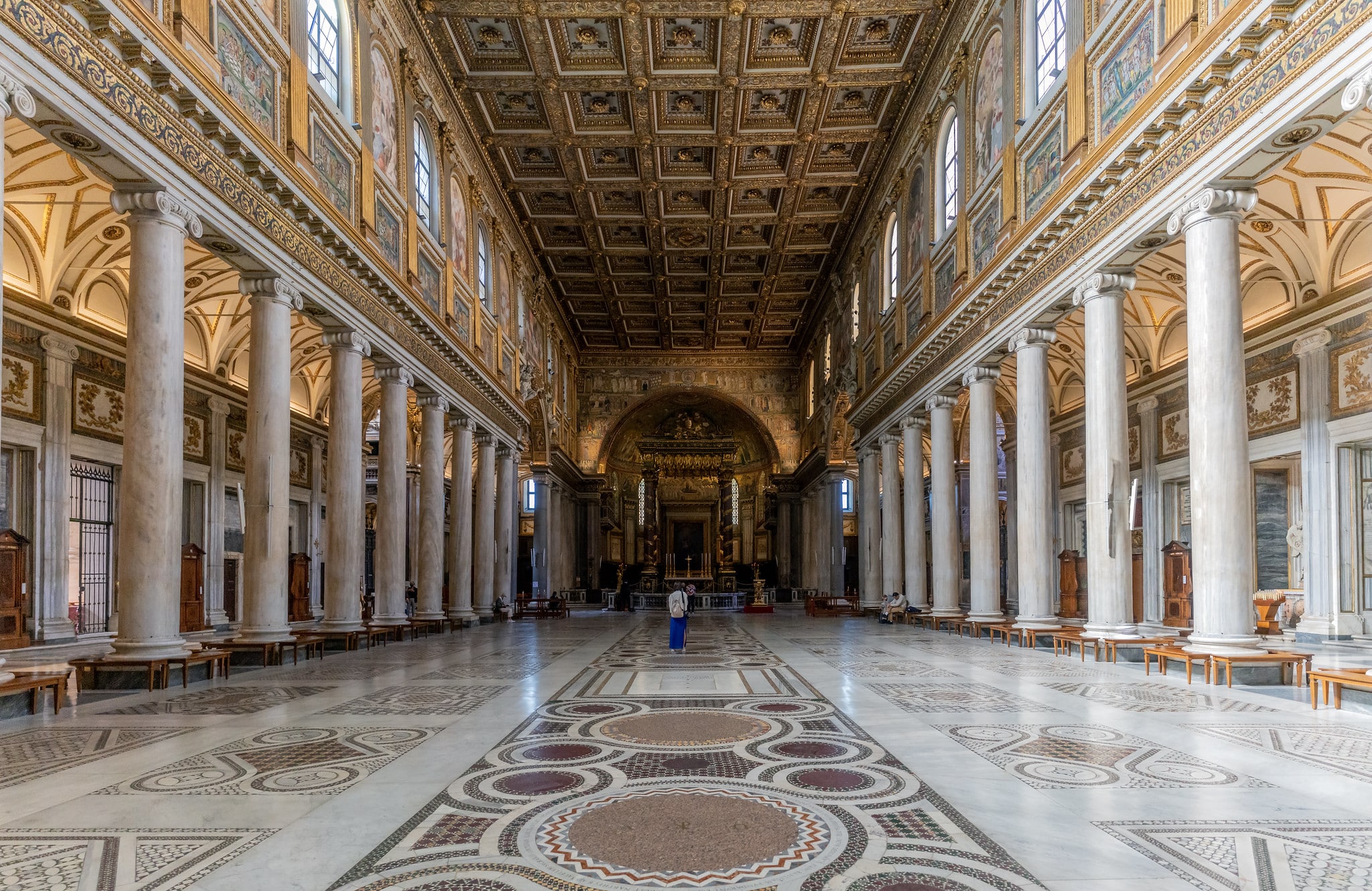 Santa Maria Maggiore, una de las 4 Basílicas principales en Roma. Descubre las 10 imperdibles iglesias católicas en Roma.