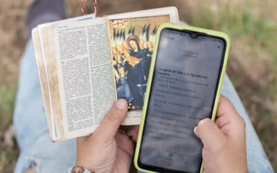 Top 13 Apps Católicas para tu Celular en 2025