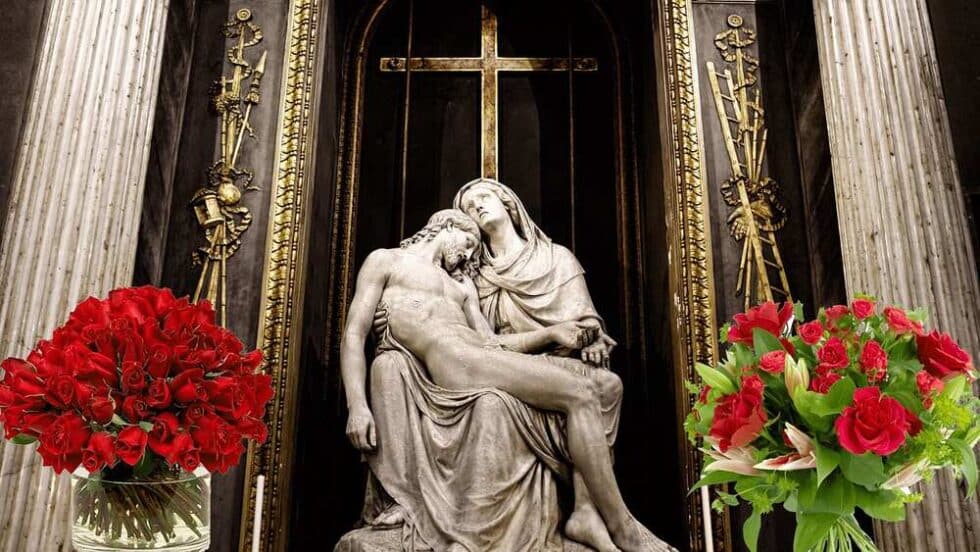 El Rosario de la Virgen de los Dolores - Horarios de Misa