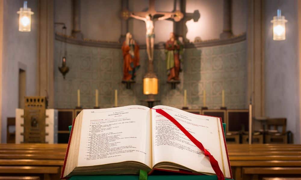 Ciclo Litúrgico: Guía Esencial para Católicos