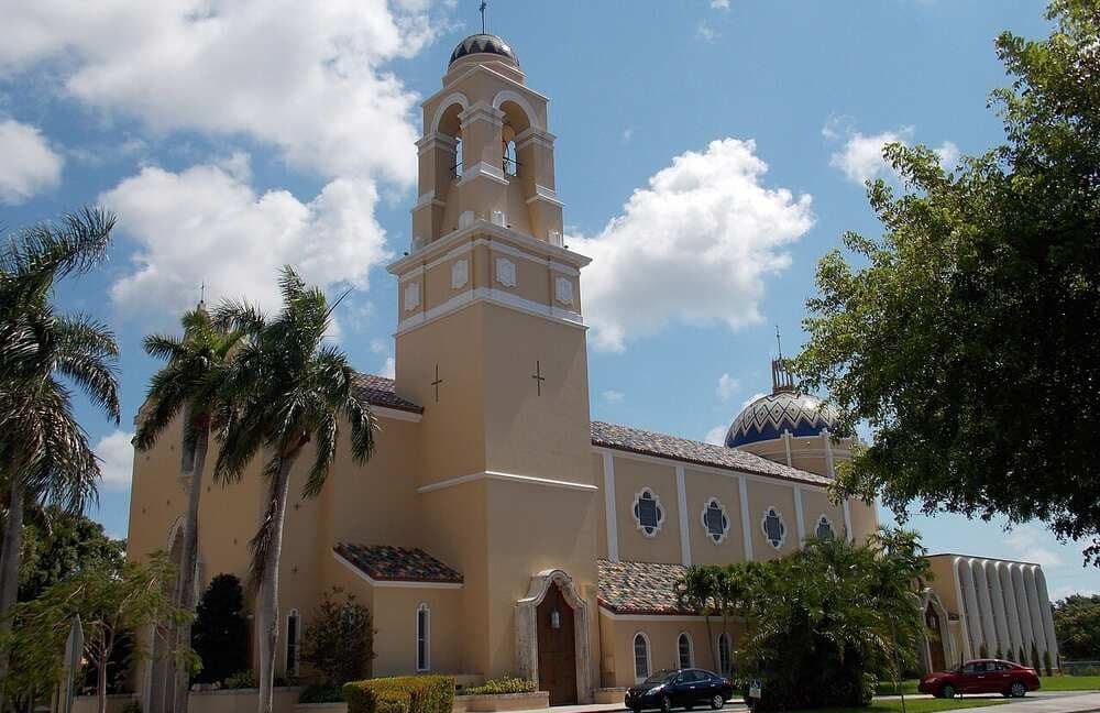 ¿Dónde Ir a Misa en Miami?