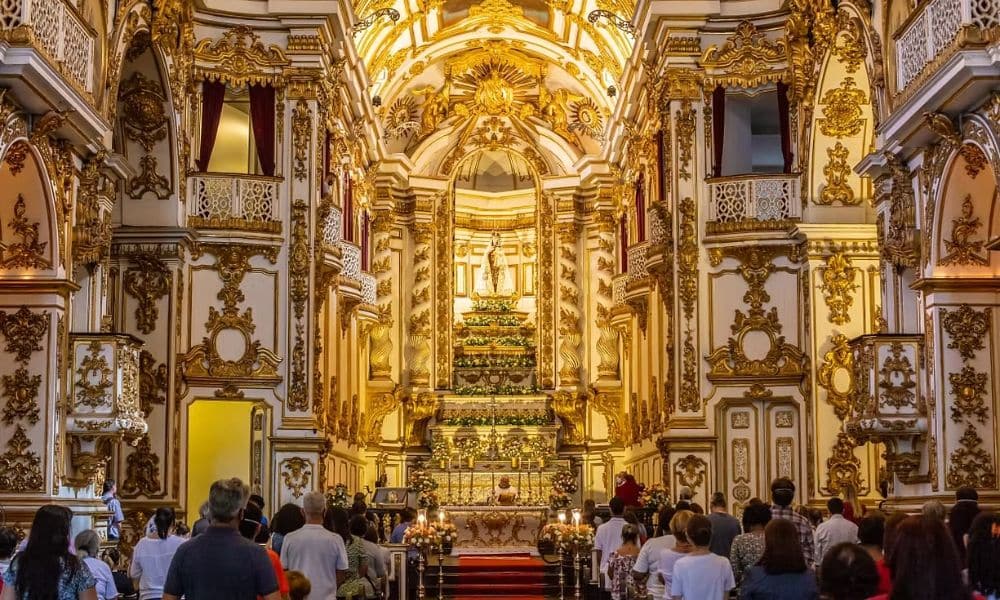 interior rococó de la Antigua Catedral del Carmen en Río de Janeiro